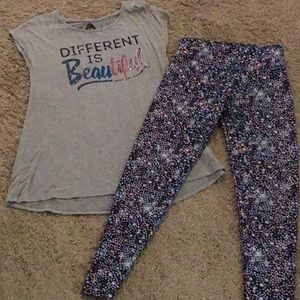 Justice swingy top and matching leggings. Size 12